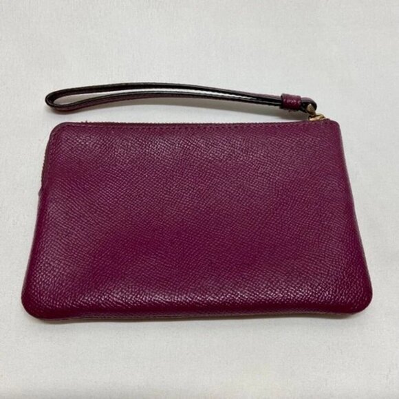 Coach Women's Small Corner Zip Wristlet Pouch Wallet Purse Purple Plum GUC - Picture 6 of 15